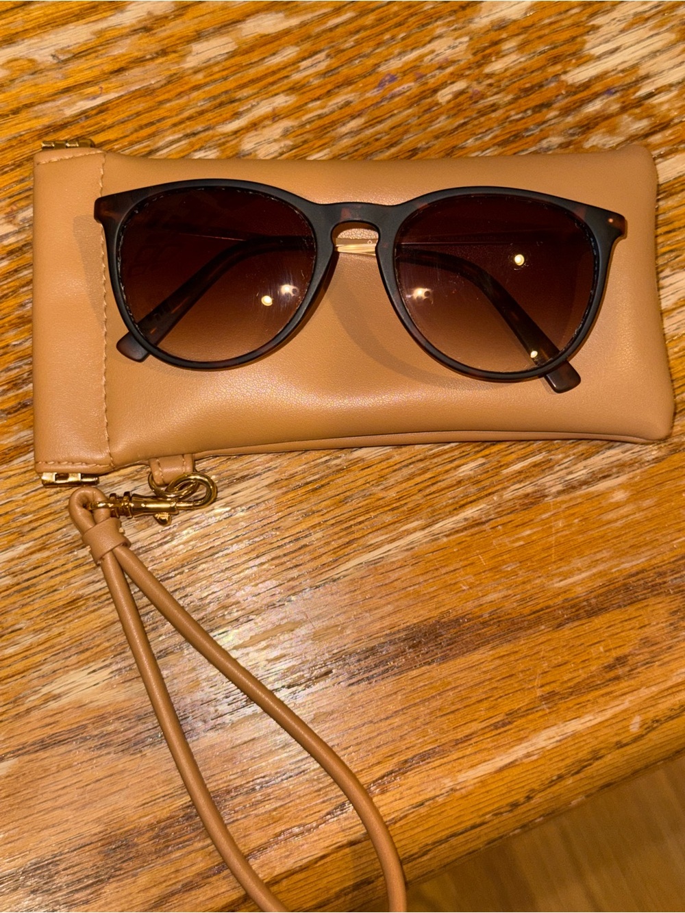 Classic Brown Women's Sunglasses with Tan Wristlet Pouch